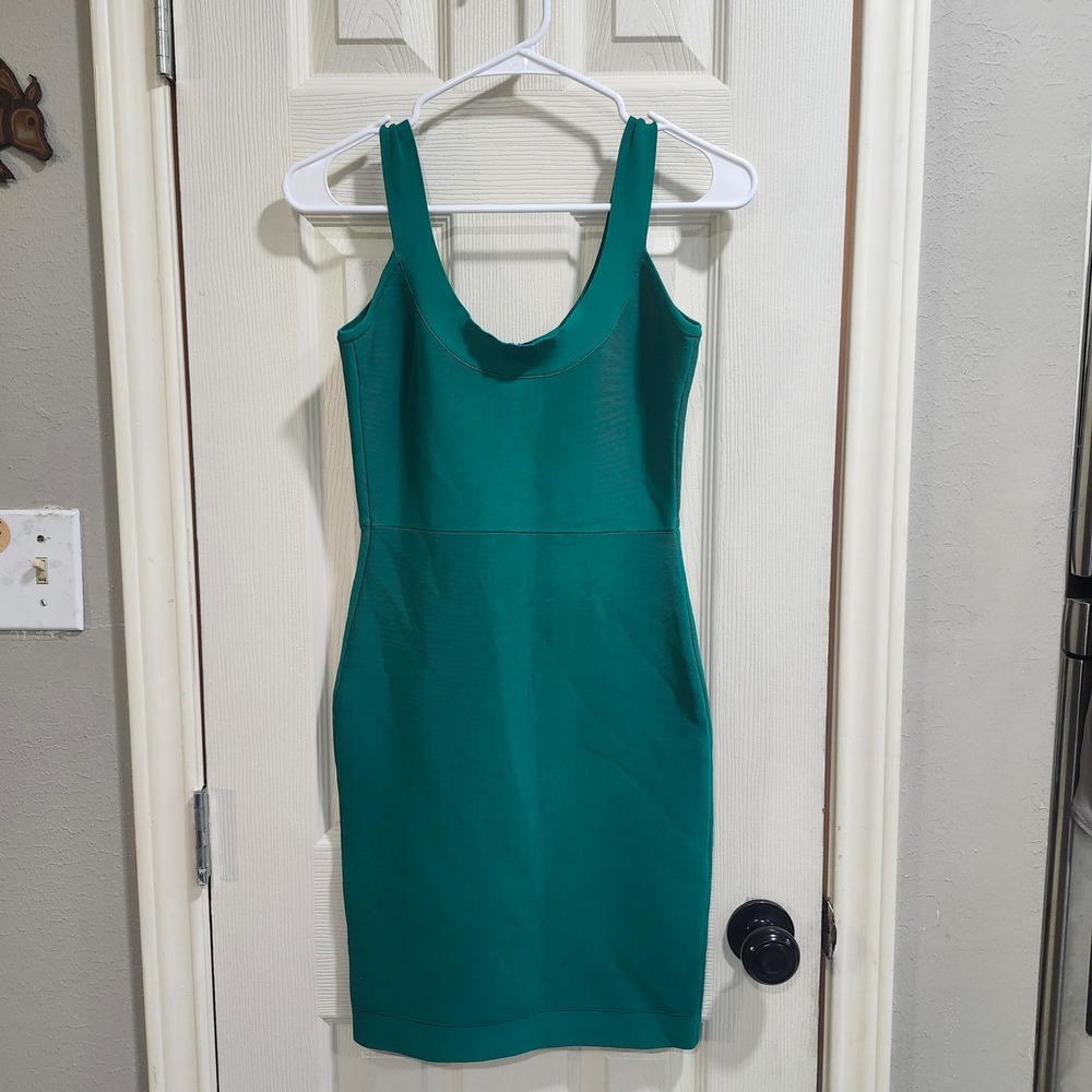 BCBGMAXAZRIA Emerald Green Bandage Bodycon Dress XS Exposed Back Zipper Ribbed